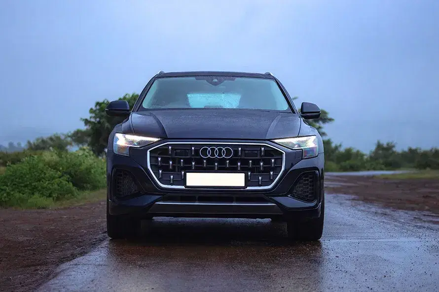 Audi Q8 image 2