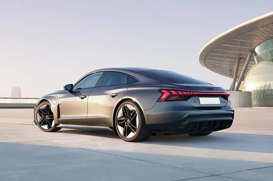 Audi RS e-tron GT image 4