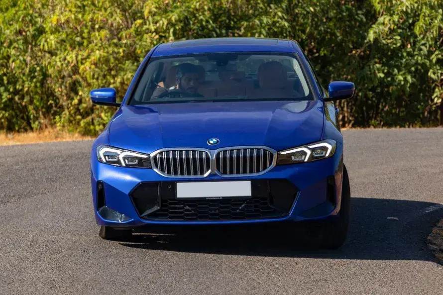 BMW 3 Series image 2