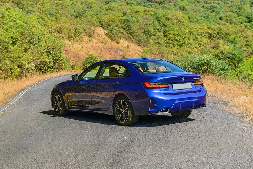 BMW 3 Series image 4