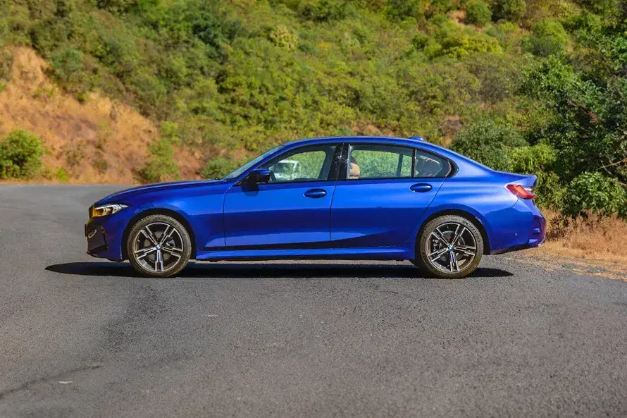 BMW 3 Series image 3