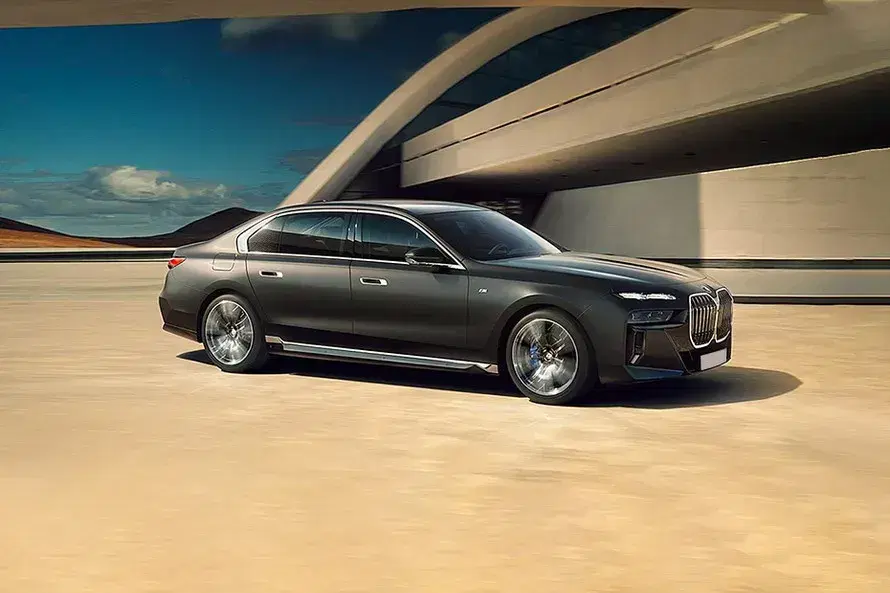 bmw-7-series-front-left-side-47-1.webp