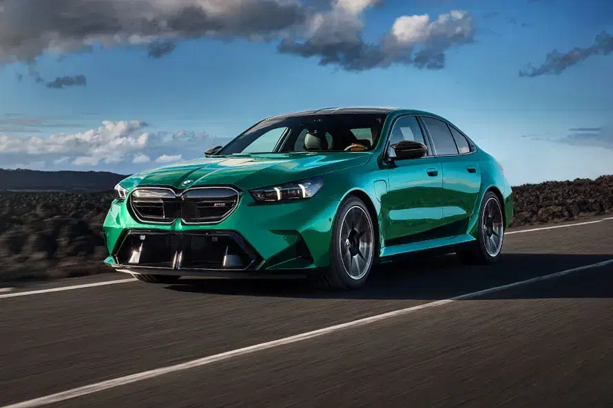 BMW M5 image 1