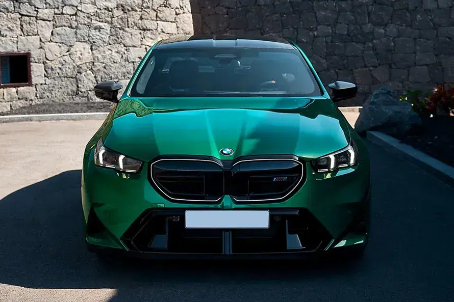 BMW M5 image 2