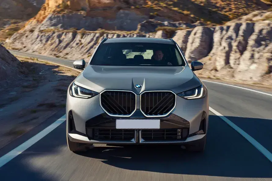 BMW X3 image 2