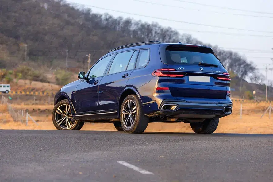 BMW X7 image 4