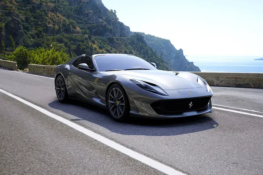 Ferrari 812 image 1