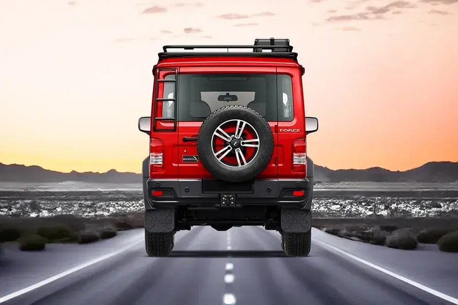 Force Gurkha 5 Door image 4