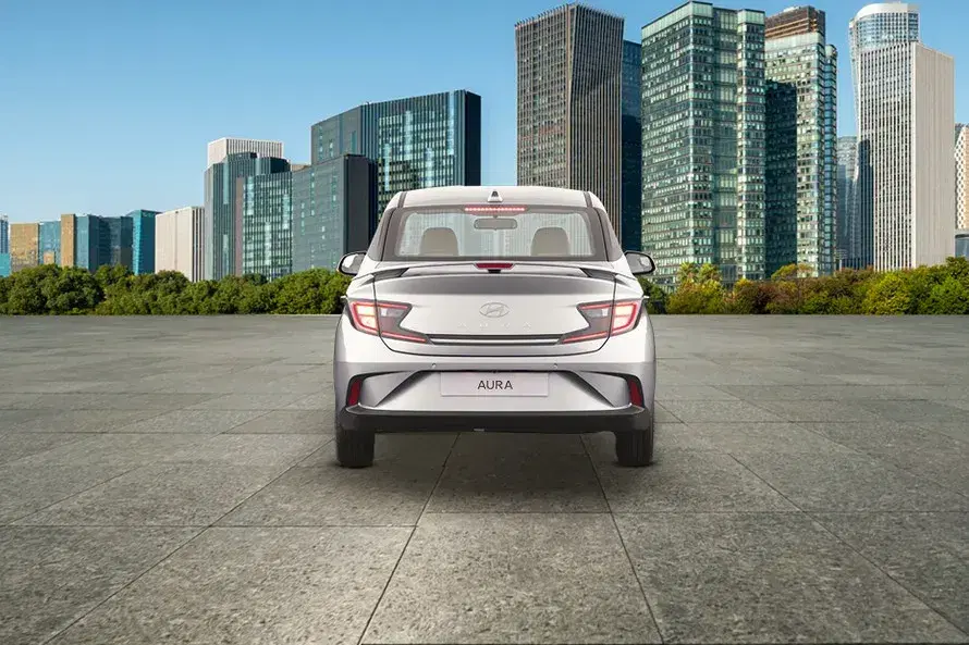 Hyundai Aura image 5