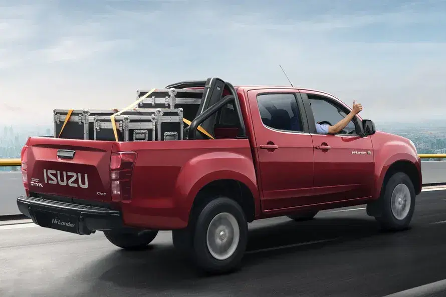 Isuzu Hi-Lander image 2