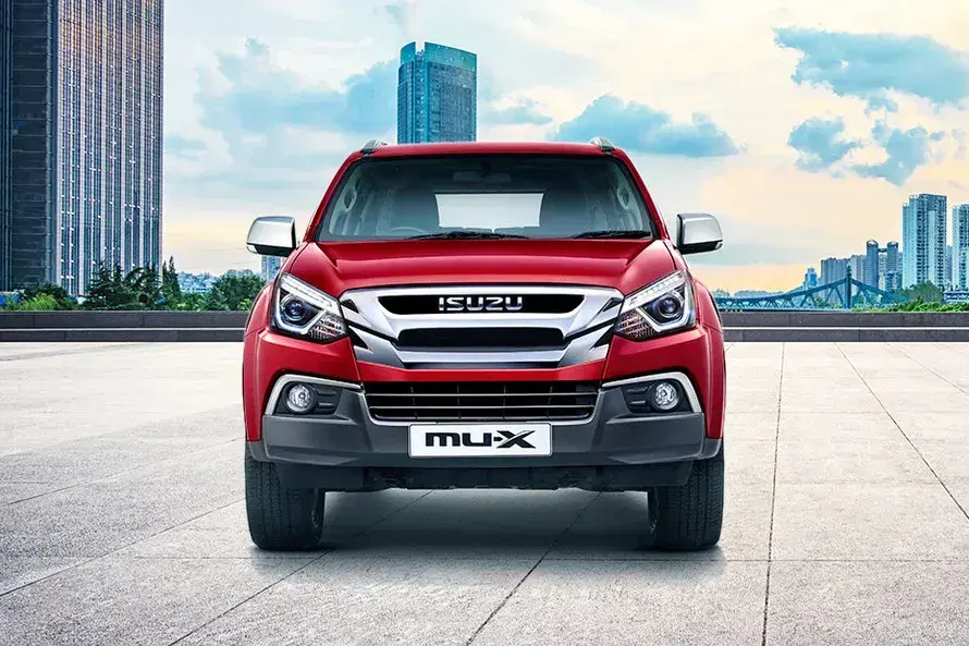 Isuzu MU-X image 2