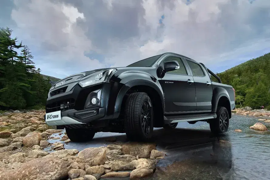 Isuzu V-Cross image 4