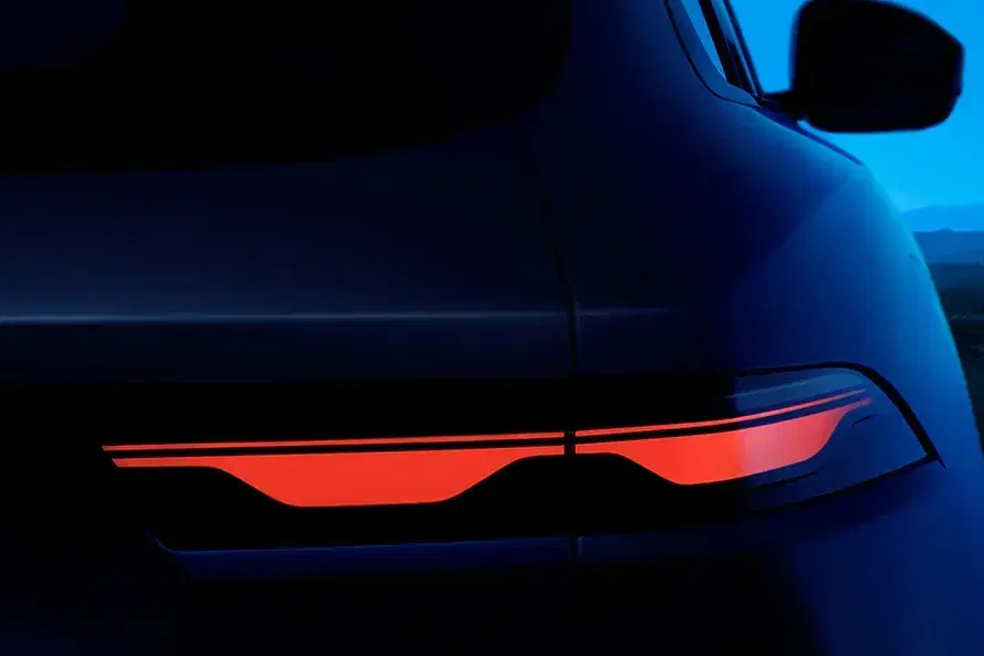 Jaguar F-Pace image 4