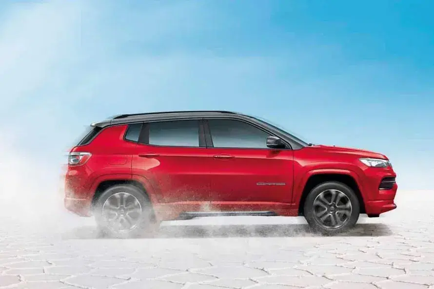 jeep-compass-exterior-image-164-4.webp
