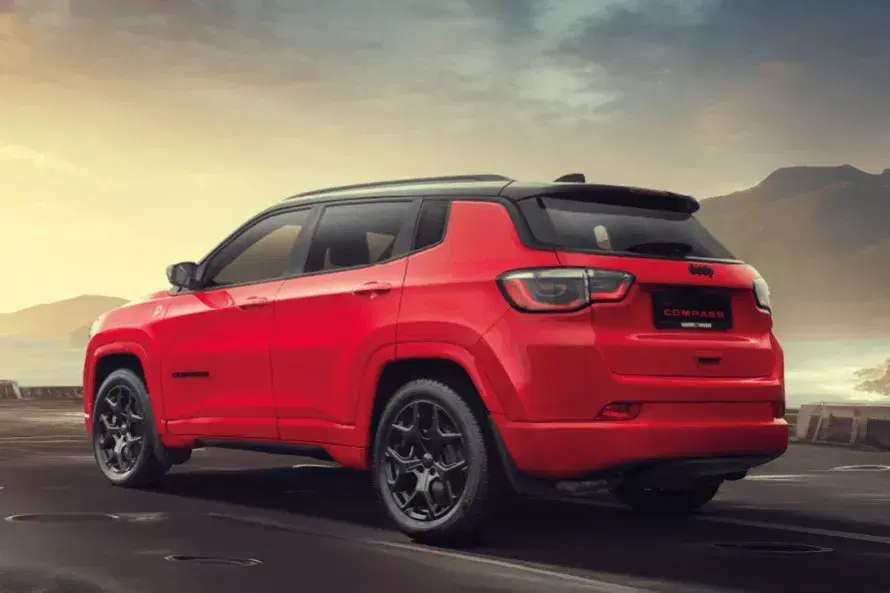 jeep-compass-rear-left-view-121-3.webp