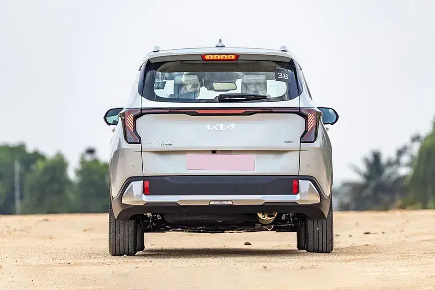 kia-carens-clavis-rear-view-119-5.webp