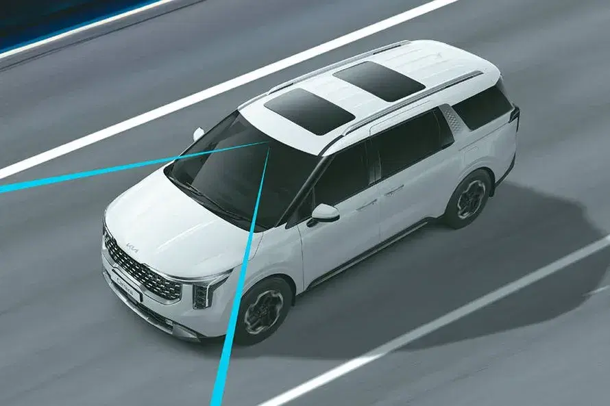 KIA Carnival image 4