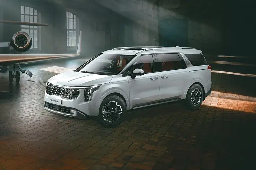 KIA Carnival image 5