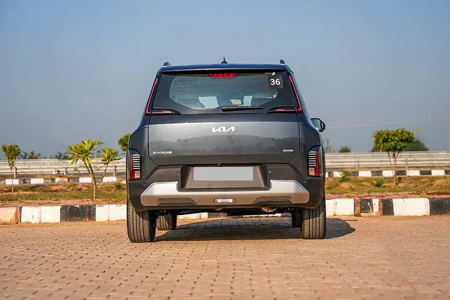 KIA Syros image 4