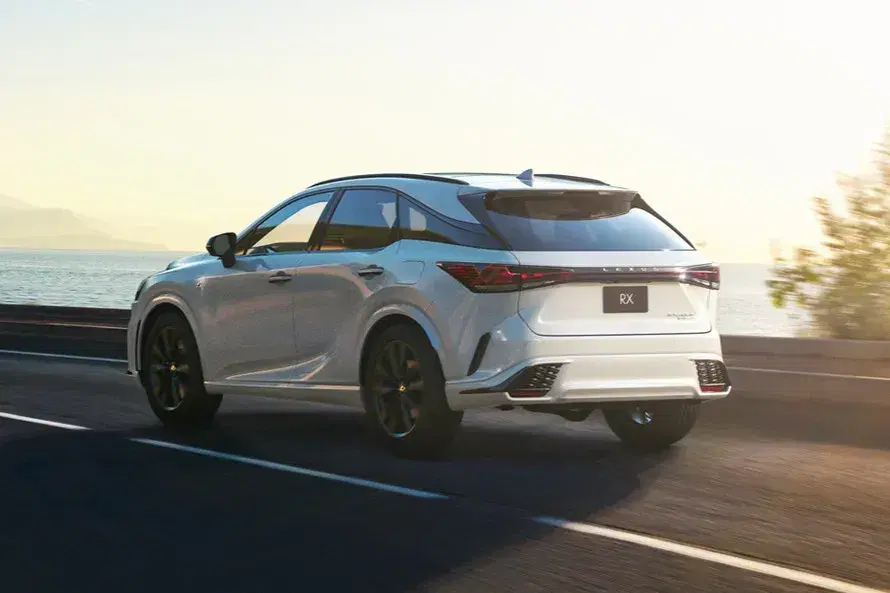 Lexus RX image 5
