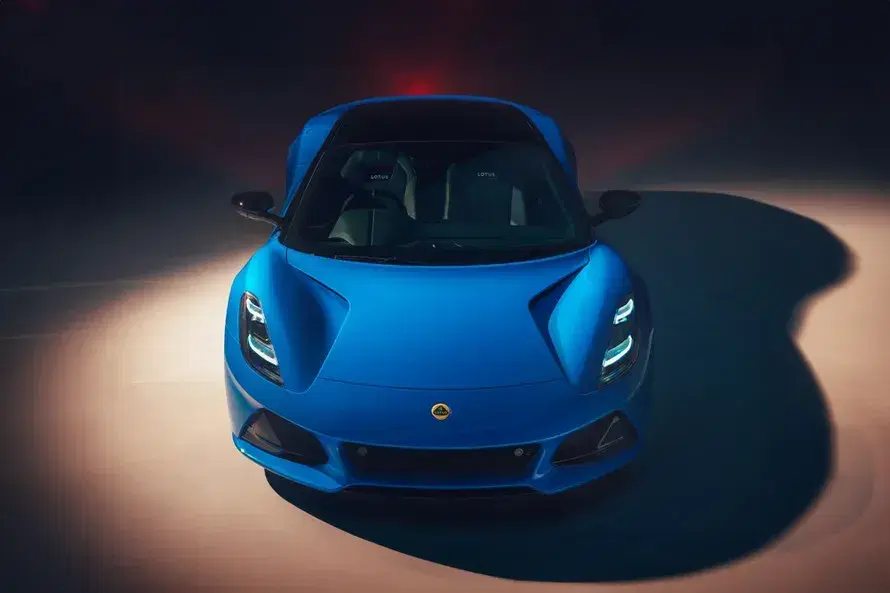 Lotus Emira image 3