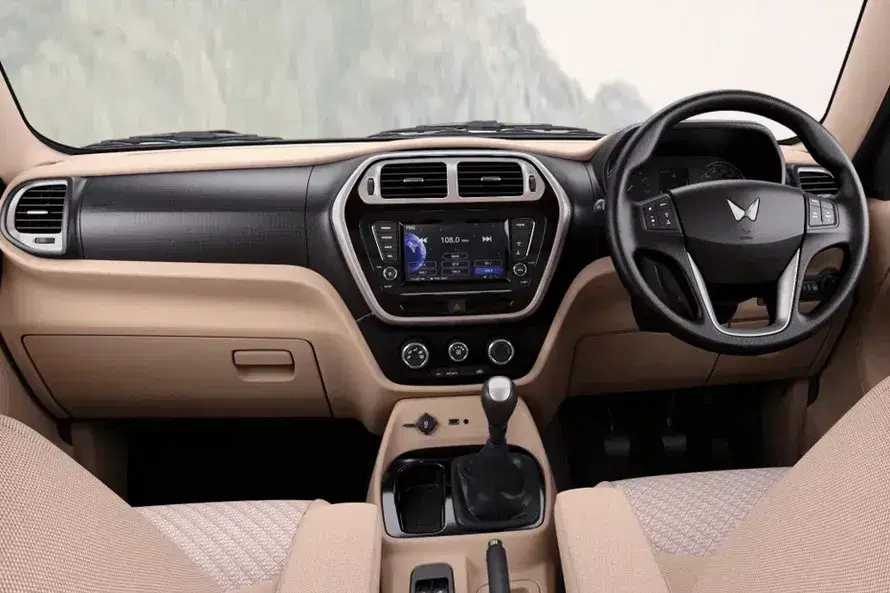 mahindra-bolero-neo-dashboard-59-10.webp