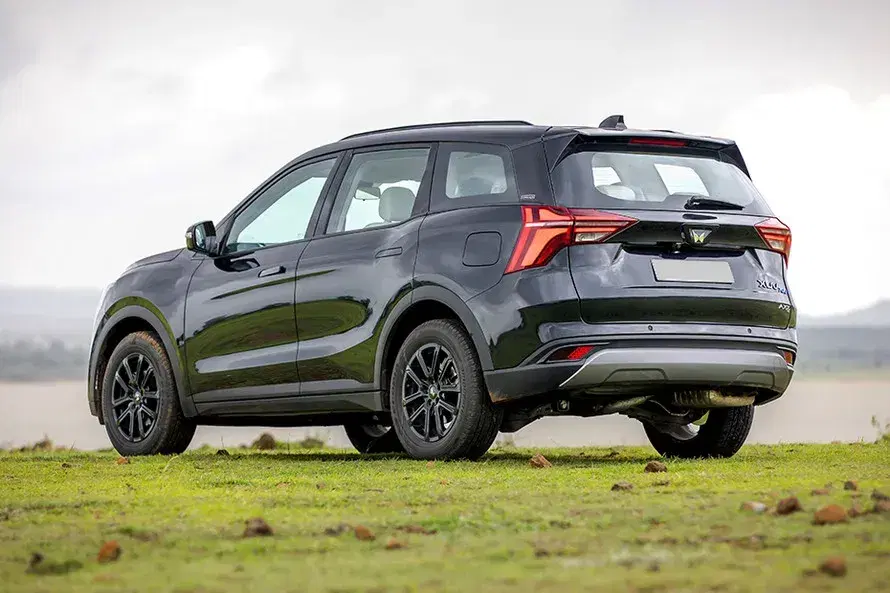 Mahindra XUV700 image 4