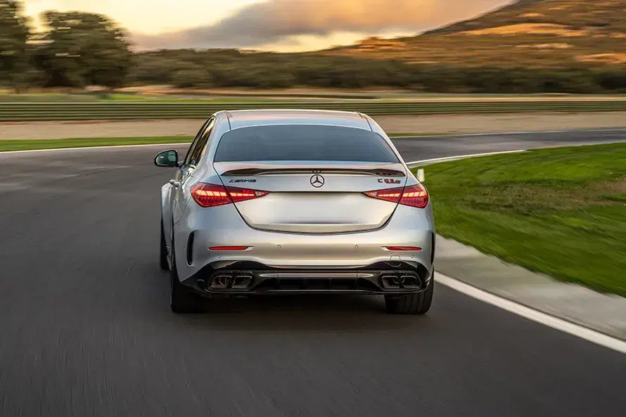 Mercedes-Benz AMG C 63 image 4