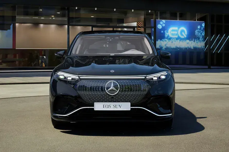 Mercedes-Benz EQS SUV image 2