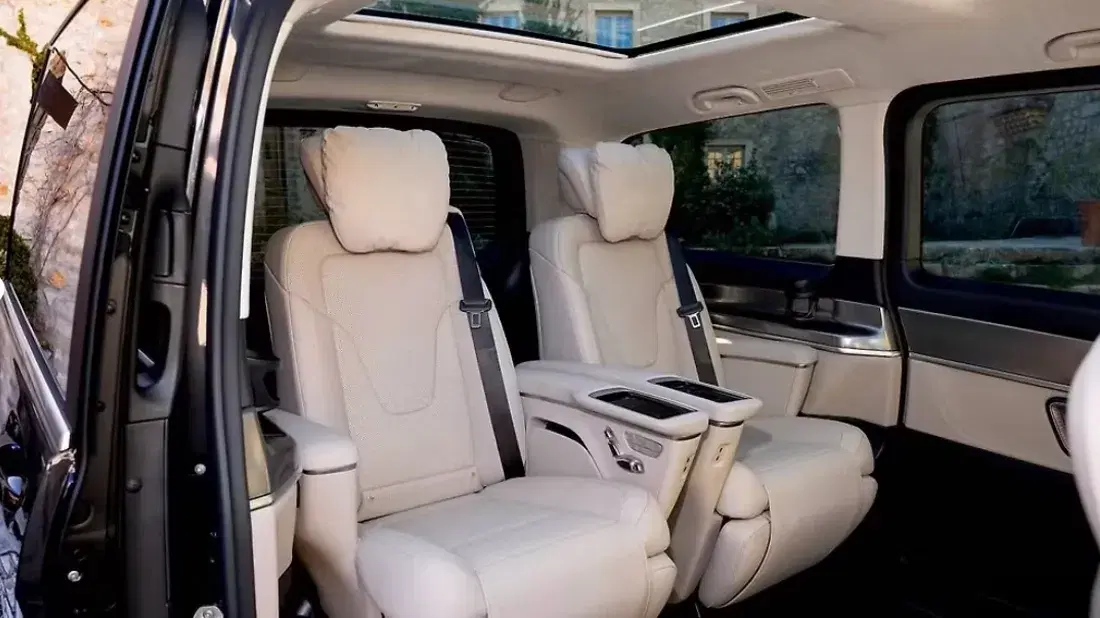 Mercedes-Benz V-Class image 4