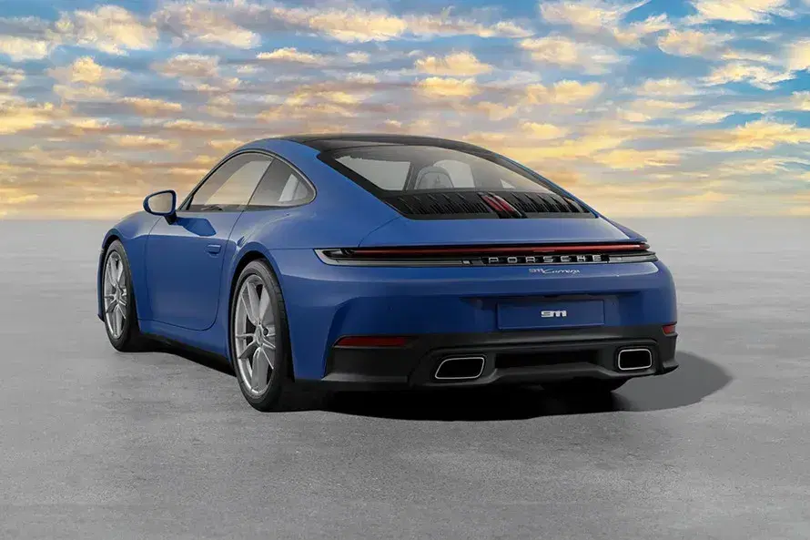 porsche-911-rear-left-view-121-3.webp