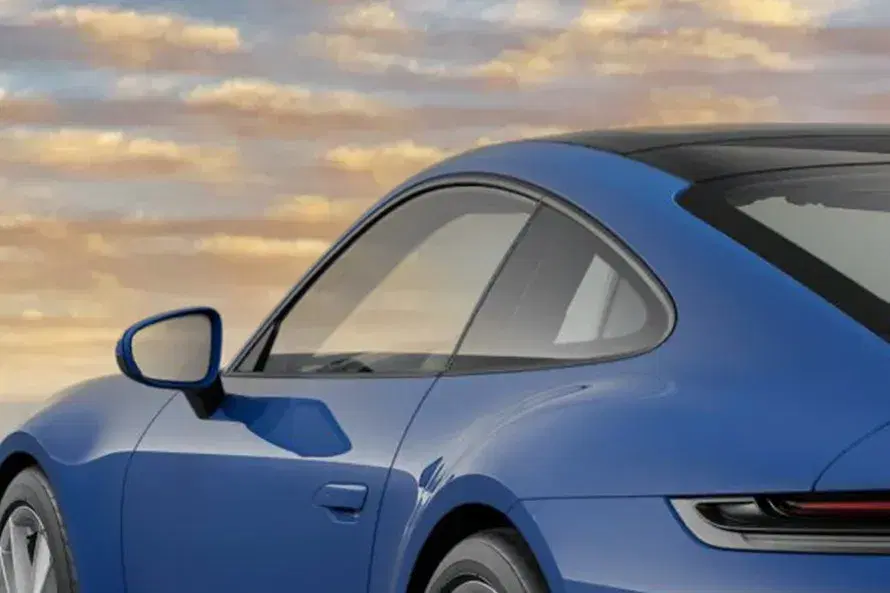 porsche-911-window-line-158-4.webp