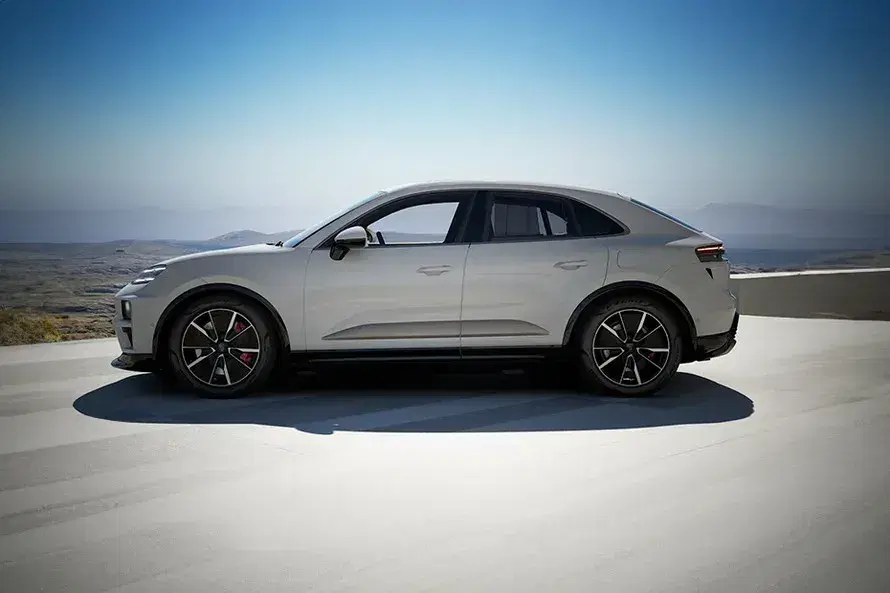 Porsche Macan EV image 3