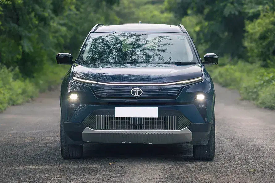 Tata Harrier EV image 2