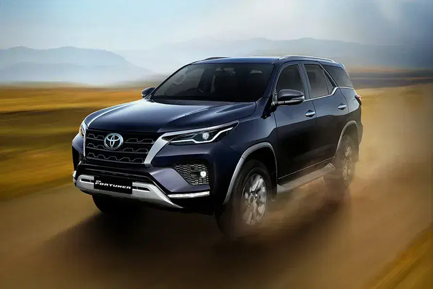 Toyota Fortuner image 2