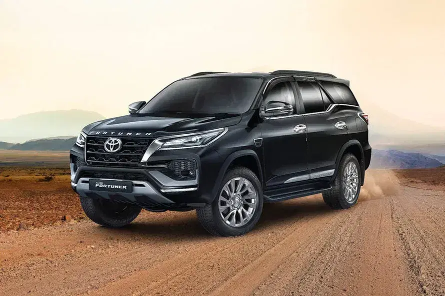 Toyota Fortuner image 3