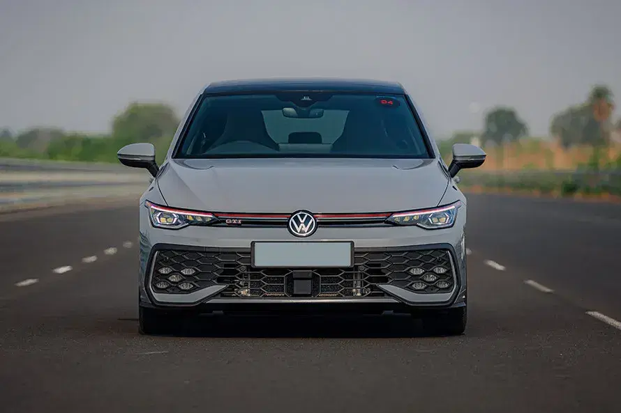 Volkswagen Golf GTI image 2