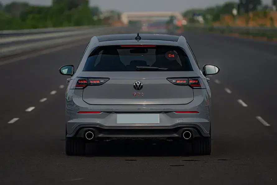 Volkswagen Golf GTI image 5