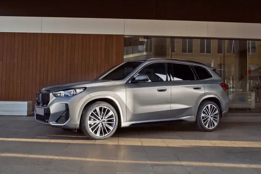 bmw-x1-exterior-image-164-4.webp